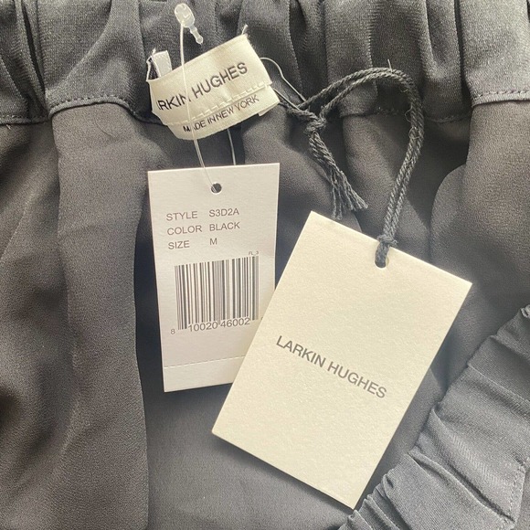 NWT Larkin Hughes Fleet Off The Shoulder Midi Dress with Pockets - Size Medium - Picture 3 of 5